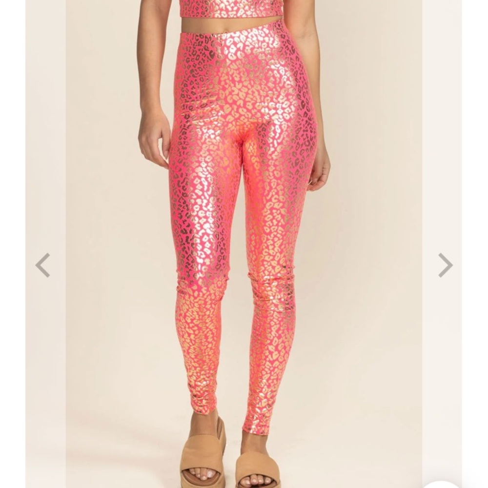 Spirit Hoods uv pink and gold Leggings